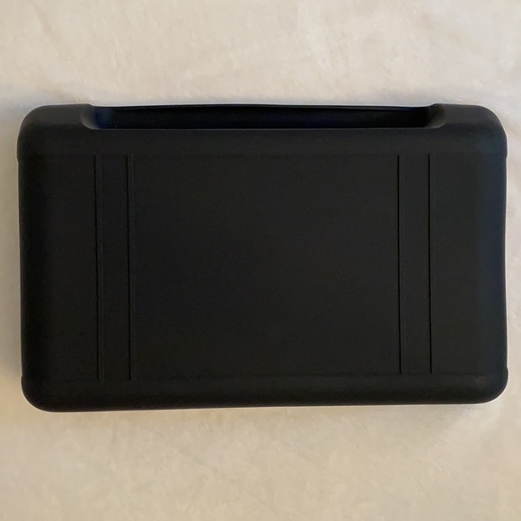 Topfit | Tesla Model Y & X Under Seater Storage Box Rubber Organizer Tray Black - Picture 11 of 16